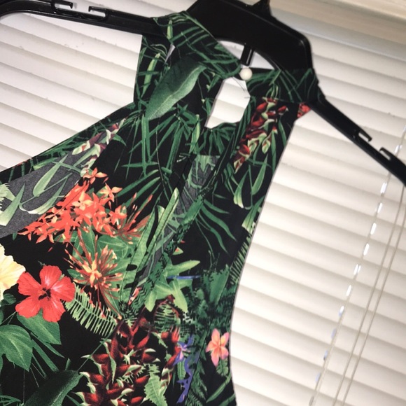 Wet Seal tropical 🌺 sundress. Like new! - Picture 3 of 7